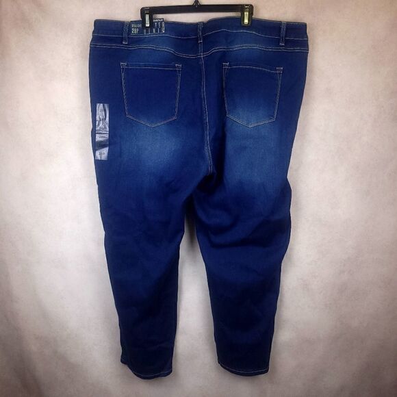 Avenue Denim Blue Straight Leg Stretchy Jeans Size 28P - Picture 3 of 6